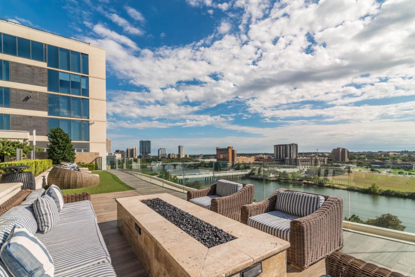 Apartments for Rent in Austin, TX Northshore Austin Photo Gallery